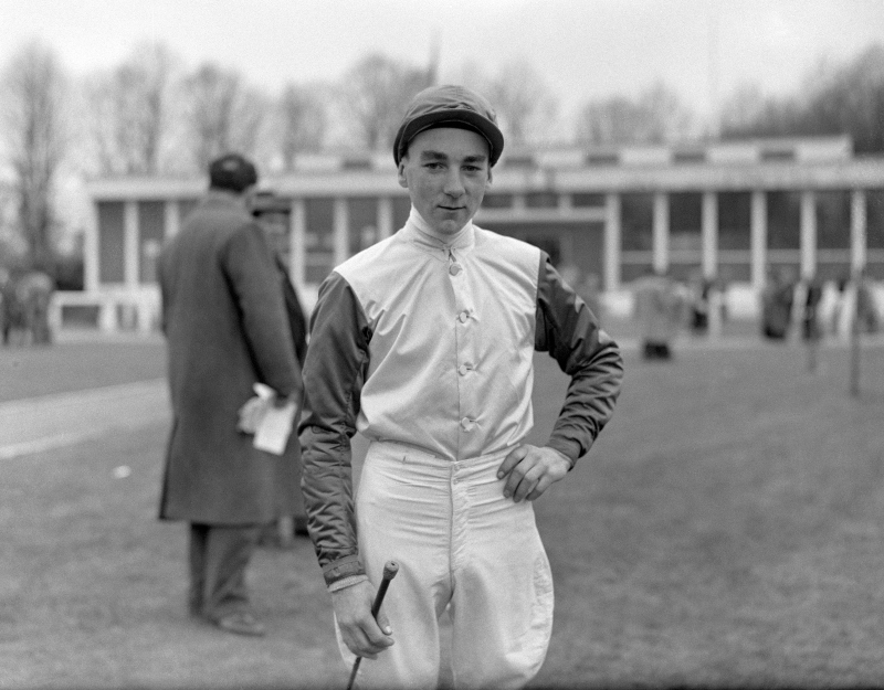 David Ashforth LOOK SHARPE: Royal Ascot’s Greatest Stunner – Football & Racing News ...